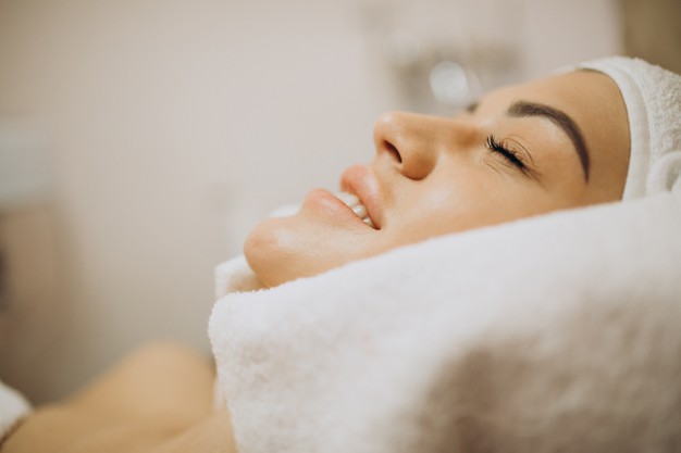 B&A SECRETS TO GLOWING SKIN